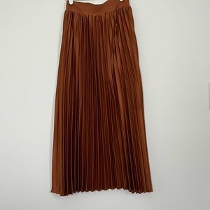 Pleated silk midi skirt
